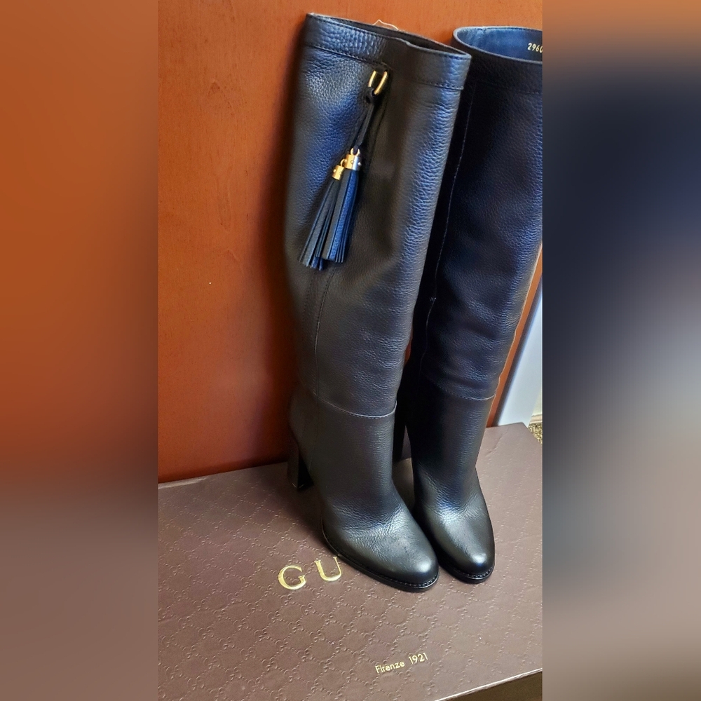 Gucci Cellarius Black leather tall tassel boots 4" heel, NIB